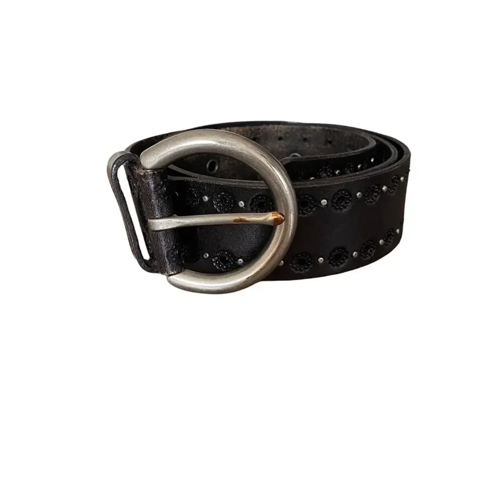 Fossil Black Leather Flower Punch Silver Studded Belt size medium